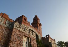 UN CAFE EN EL CASTILLO DE PITTAMIGLIO: UNA CITA INEVITABLE EN EL DESCANSO DE PIRIÁPOLIS